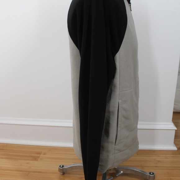 Men's Black and Gray Jacket - Picture 4 of 10